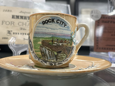 vintage souvenirs